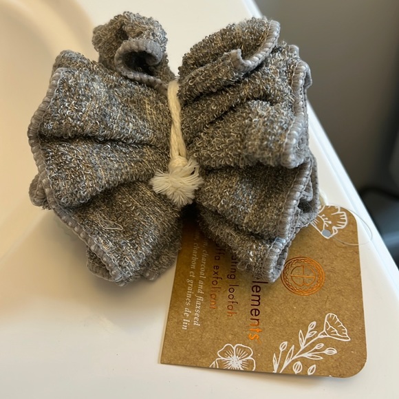 NWT Natural elements exfoliating loofa - Picture 1 of 4